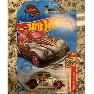 2021 HOT WHEELS VOLKSWAGEN BEETLE HOLIDAY